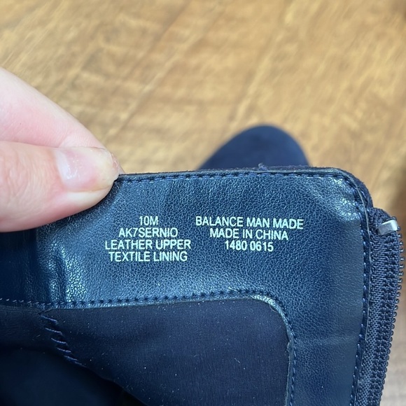 AK Anne Klein Woman’s Blue Leather Booties Size 10M - Picture 8 of 8